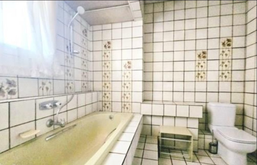 5 Bedroom Property for Sale in Dan Pienaar Free State